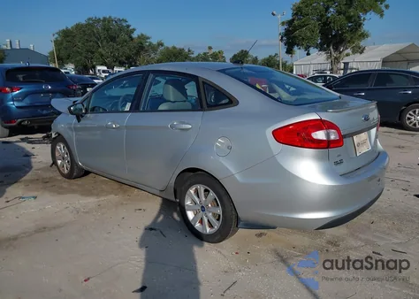 2013 Ford Fiesta Se из США, поврежденный, VIN 3FADP4BJ6DM207026